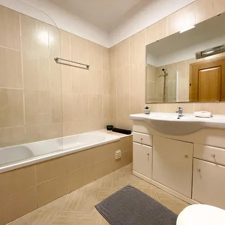 Oura Lancemar By Sunny Deluxe * 阿尔布费拉